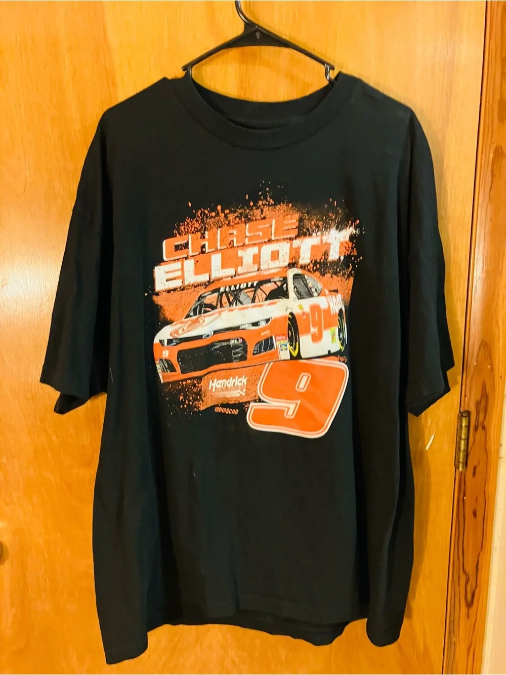 NASCAR Chase Elliott Men’s XXL T-Shirt Hooters Black 2Sided Hendrick Motorsports